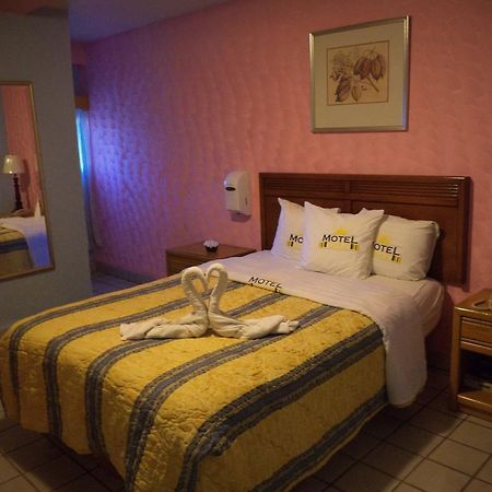 Hotel Diaz Tijuana Esterno foto